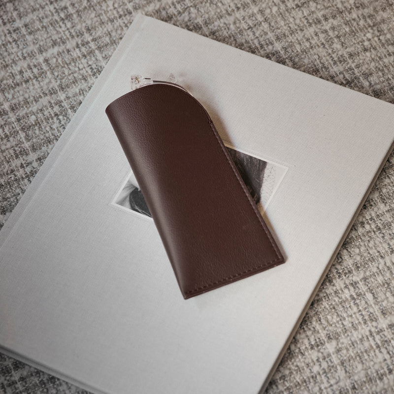 The Glasses Case: Leather - Tobacco